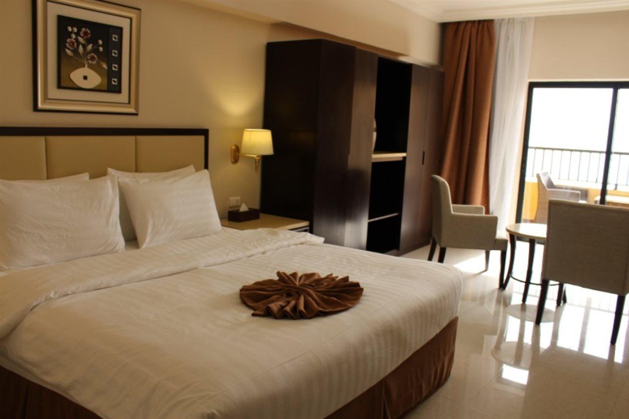 Grand East Hotel - Resort & Spa Dead Sea Sweimeh Exterior foto